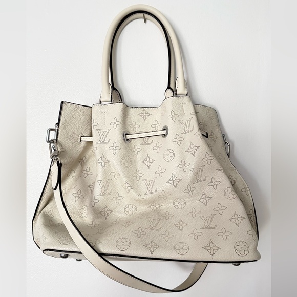 Source Unknown Cream Monogram Drawstring Shoulder Bag New - Picture 2 of 10